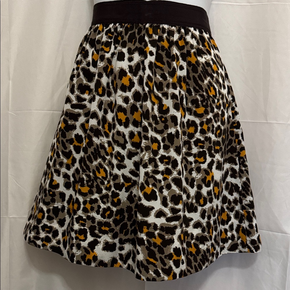 Chic Leopard Print Mini Skirt